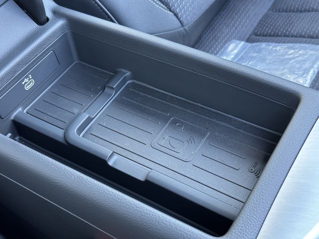 Audi A4 2023-02 15661-11