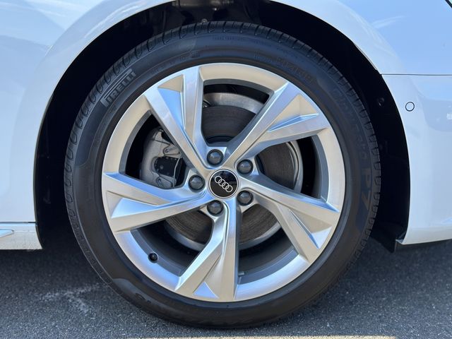 Audi A4 2023-02 15661-22