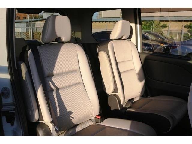 Nissan SERENA 2018-05 10855-12