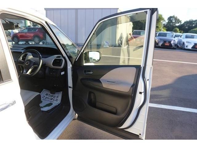 Nissan SERENA 2018-05 10855-9
