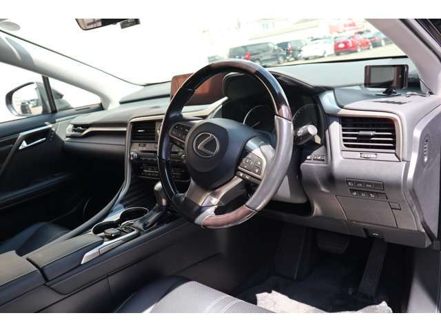 Lexus RX 2017-05 11495-18