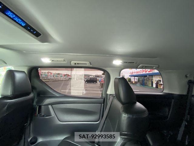 Toyota VELLFIRE 2016-11 331484-16