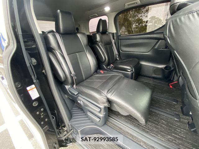 Toyota VELLFIRE 2016-11 331484-15