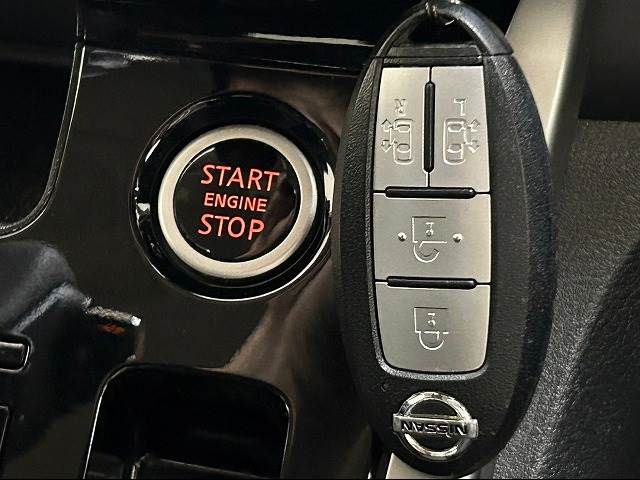 Nissan SERENA 2016-10 27023-8