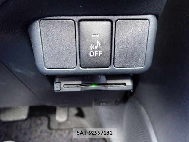 Toyota AQUA 2013-12 219293-8