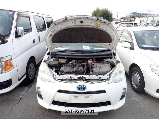 Toyota AQUA 2013-12 219293-12
