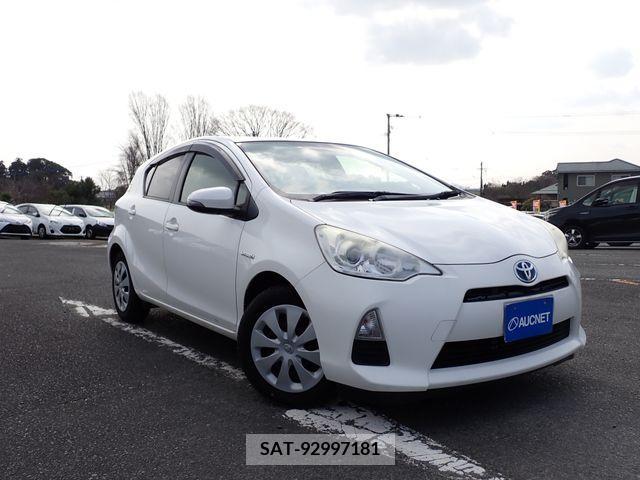 Toyota AQUA 2013-12 219293-0