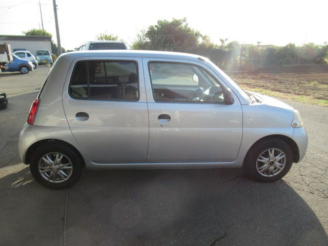 Daihatsu ESSE 2010-10 186872-7