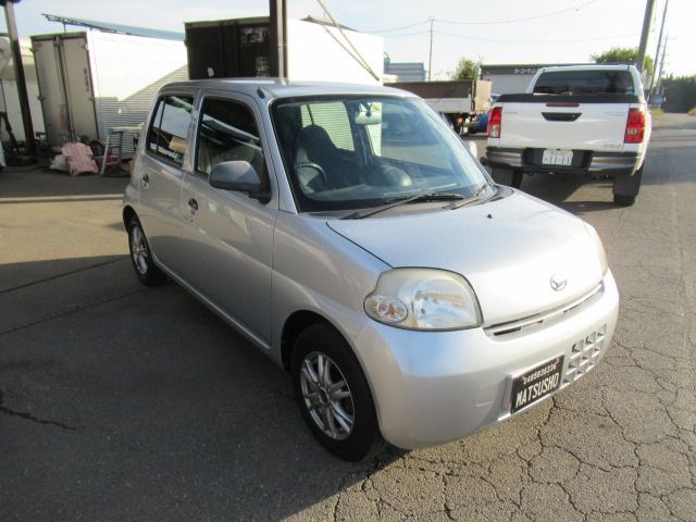 Daihatsu ESSE 2010-10 186872-15