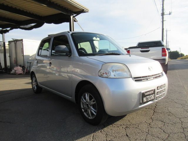 Daihatsu ESSE 2010-10 186872-3
