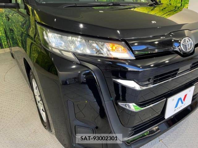 Toyota NOAH 2023-04 227866-13