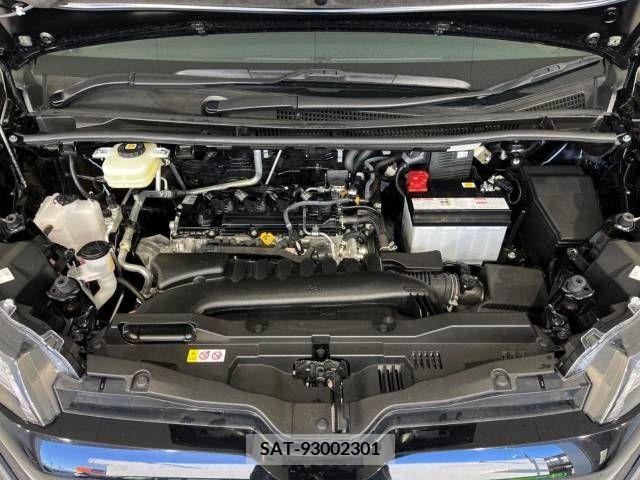 Toyota NOAH 2023-04 227866-18