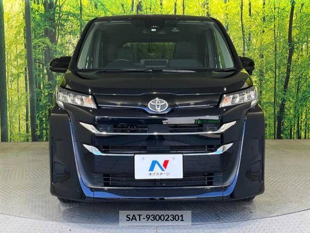 Toyota NOAH 2023-04 227866-15