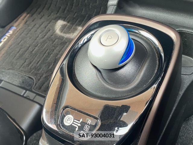Nissan NOTE 2019-06 280032-14