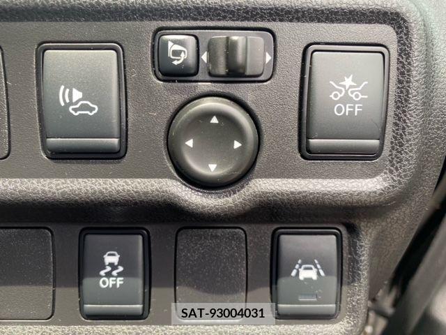 Nissan NOTE 2019-06 280032-10