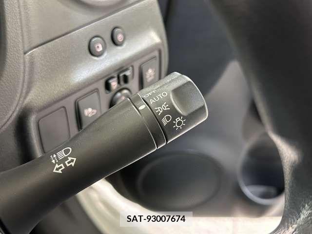 Nissan NOTE 2019-03 280122-15