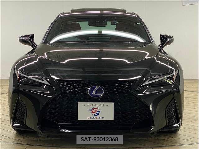 Lexus IS 2021-10 354086-16