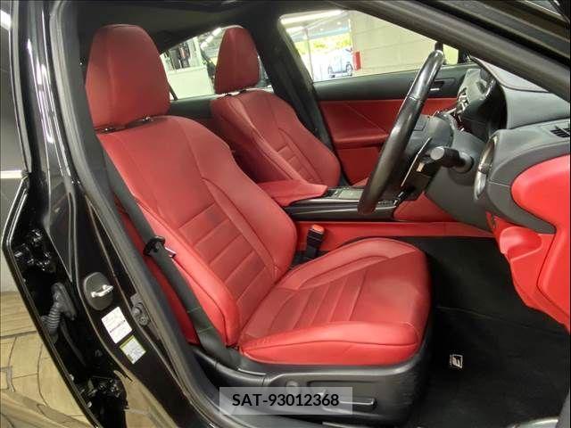 Lexus IS 2021-10 354086-7