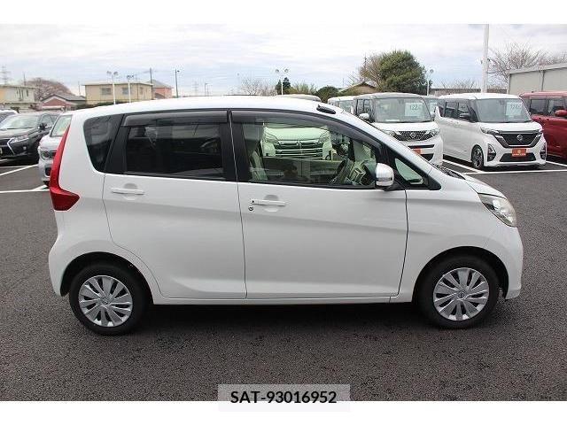Nissan DAYZ 2013-06 245360-7