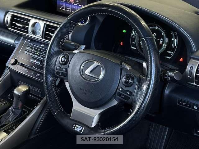 Lexus IS 2013-12 388275-12