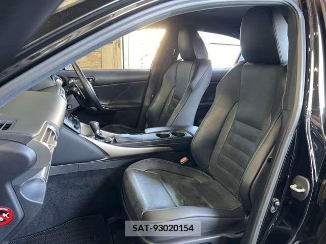 Lexus IS 2013-12 388275-17