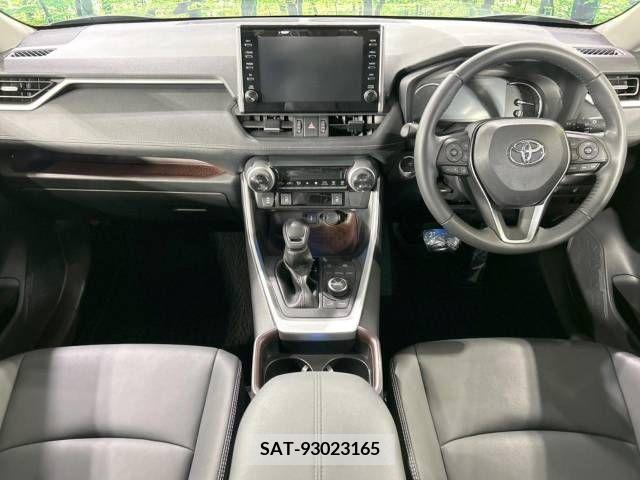 Toyota RAV4 2021-12 384675-1