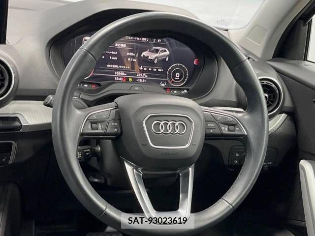 Audi Q2 2021-10 261184-10