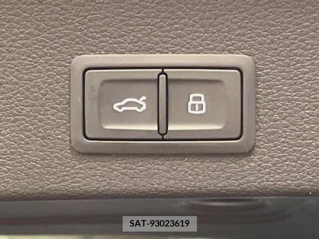 Audi Q2 2021-10 261184-5