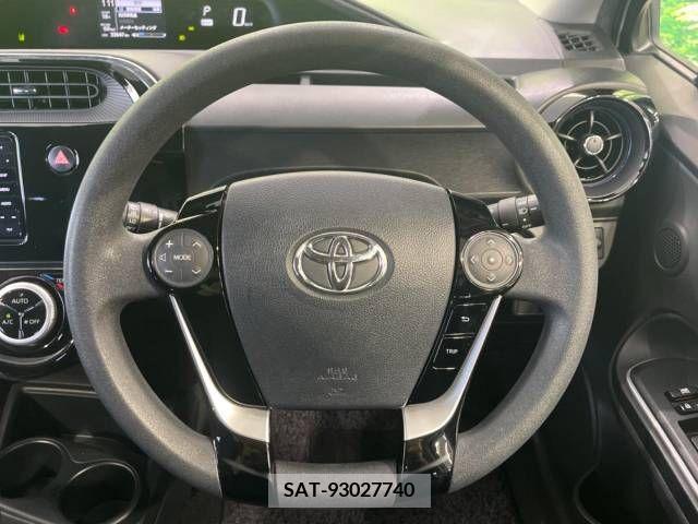 Toyota AQUA 2017-09 291814-11