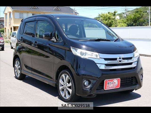 Nissan DAYZ 2014-01 296076-15