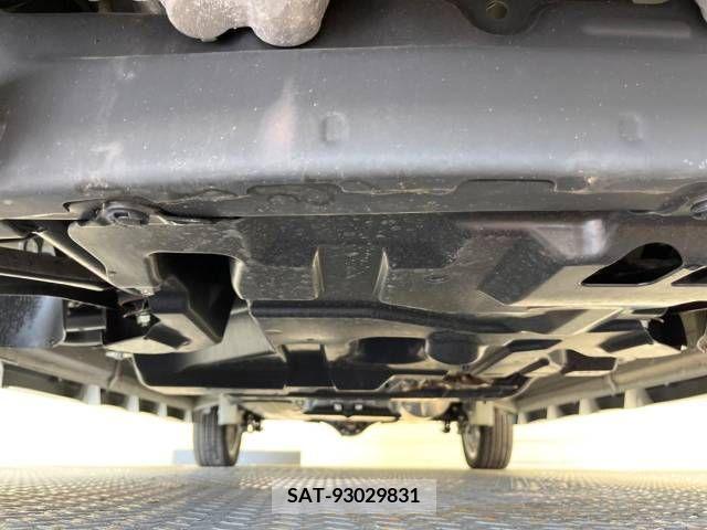 Suzuki EVERY WAGON 2020-07 301710-19