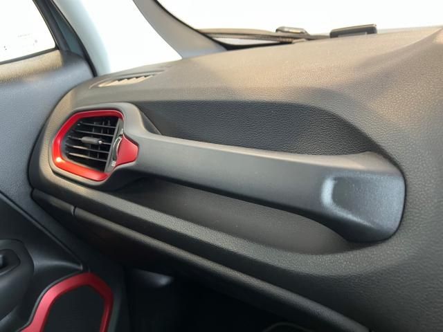 Jeep RENEGADE 2018-06 21851-14