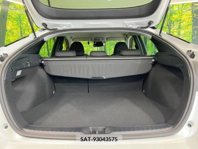 Toyota PRIUS 2022-03 322504-10