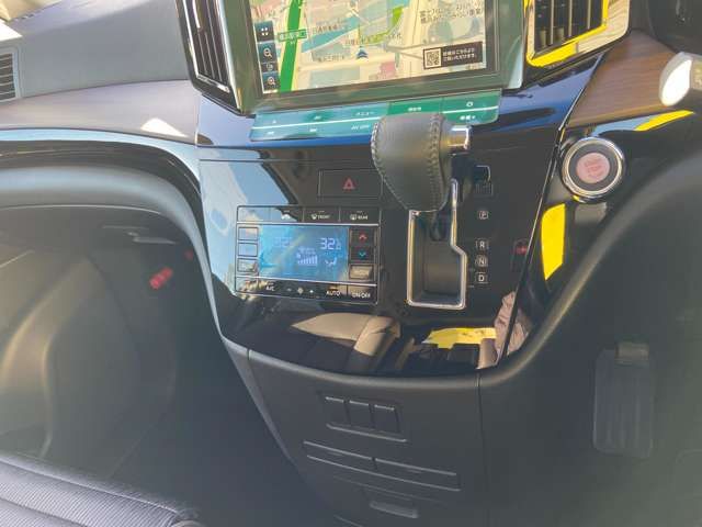 Nissan ELGRAND 2021-03 191380-12