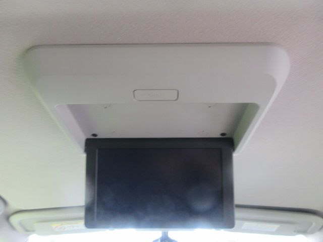 Nissan SERENA 2017-01 188527-18