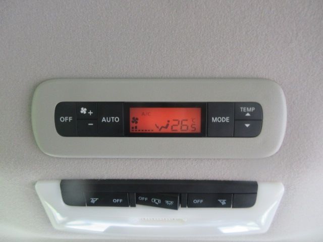 Nissan SERENA 2017-01 188527-19