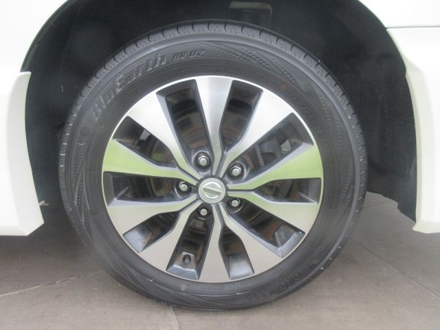 Nissan SERENA 2017-01 188527-10