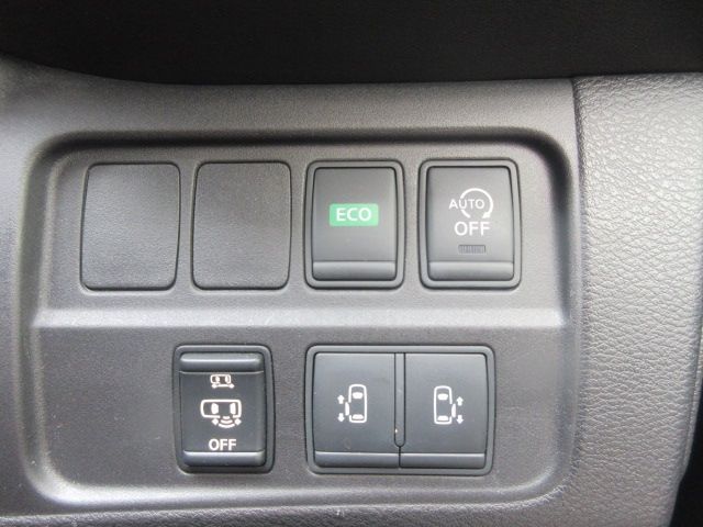 Nissan SERENA 2017-01 188527-21