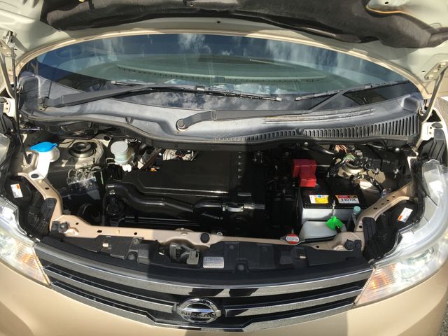 Nissan ROOX 2010-11 8994-16