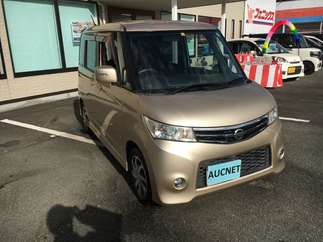 Nissan ROOX 2010-11 8994-1