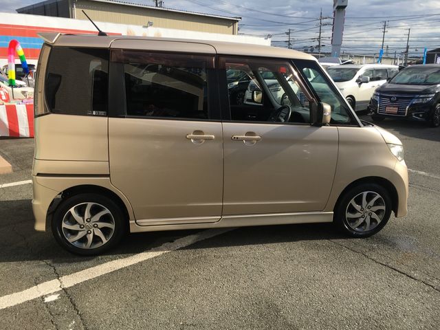 Nissan ROOX 2010-11 8994-2