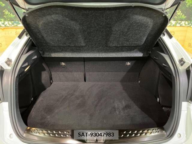 Toyota C-HR 2017-10 341662-13