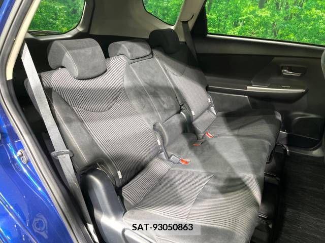 Toyota PRIUS ALPHA 2015-01 347656-9