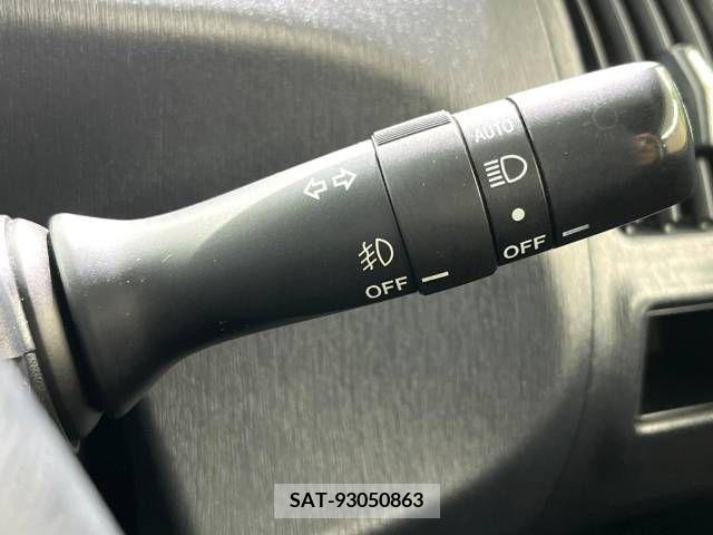 Toyota PRIUS ALPHA 2015-01 347656-6