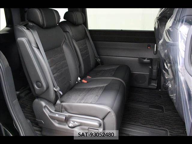 Honda STEP WGN 2023-05 286157-18