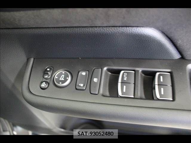 Honda STEP WGN 2023-05 286157-12