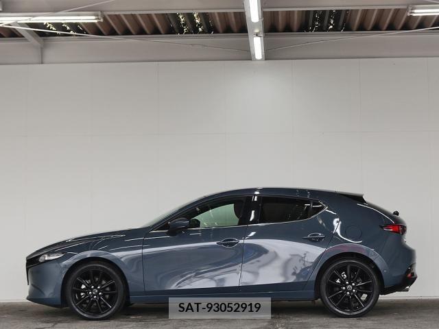 Mazda MAZDA3 2020-05 213811-5