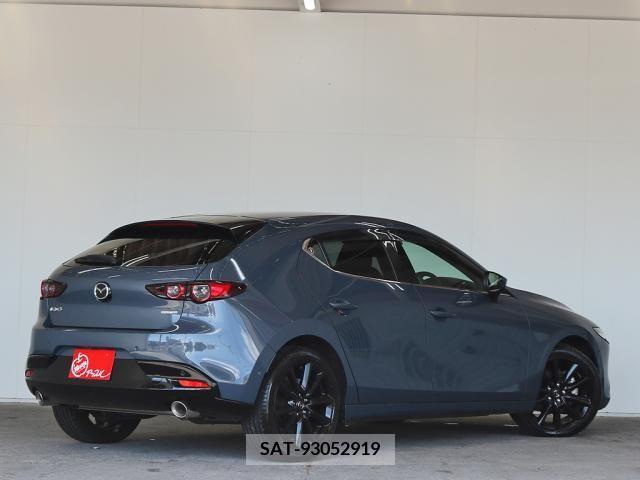 Mazda MAZDA3 2020-05 213811-6