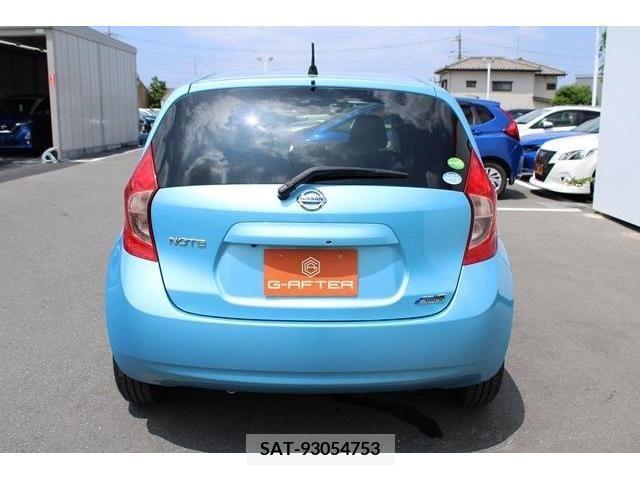 Nissan NOTE 2016-10 365484-6