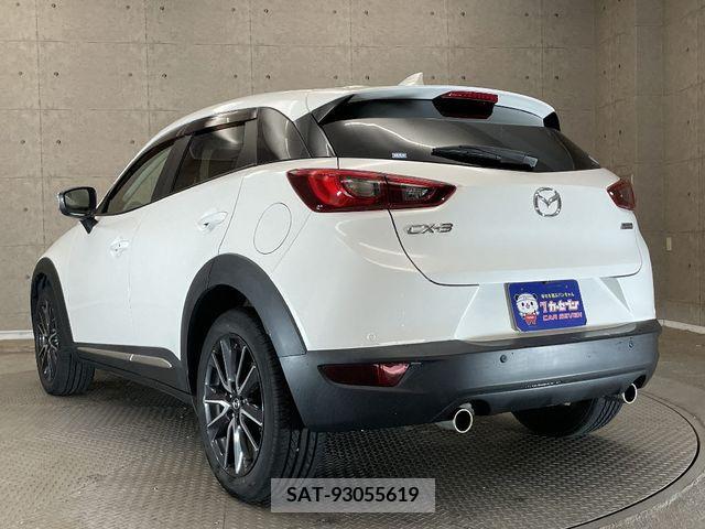 Mazda CX-3 2017-08 295471-2